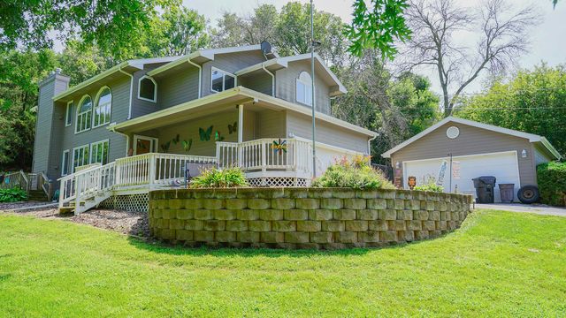 12075 WALDON Circle, Council Bluffs, IA 51503