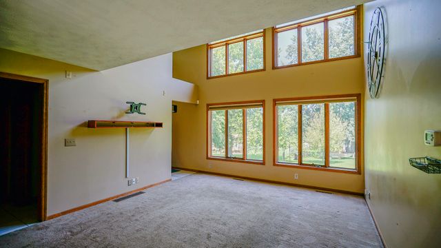 12075 WALDON Circle, Council Bluffs, IA 51503
