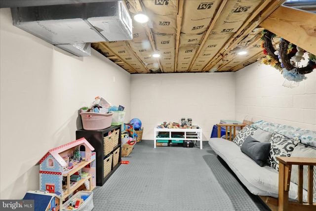 14 WEISER CT, Womelsdorf, PA 19567