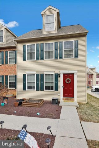 14 WEISER CT, Womelsdorf, PA 19567