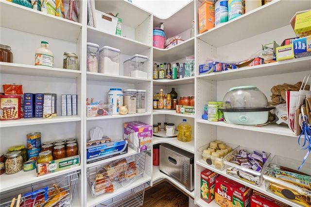 2965 Hoyle Farm Drive SW, Marietta, GA 30064