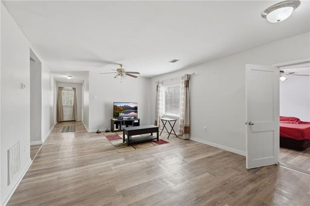 45 Russell Road, Lawrenceville, GA 30043