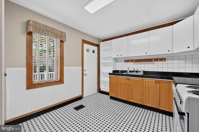 224 WILLIAMS AVE, Narberth, PA 19072
