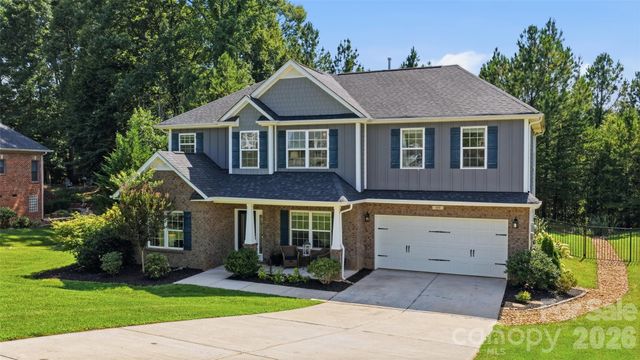 189 Hunters Hill Drive, Statesville, NC 28677