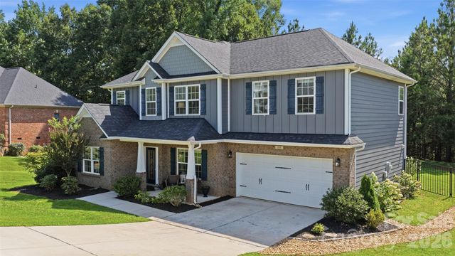 189 Hunters Hill Drive, Statesville, NC 28677