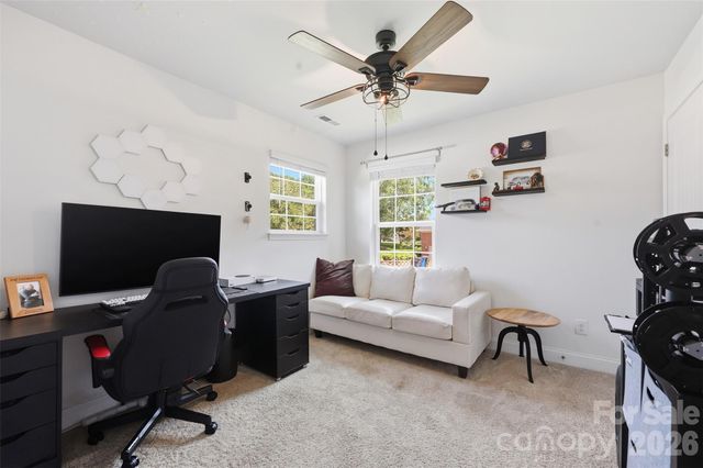 189 Hunters Hill Drive, Statesville, NC 28677