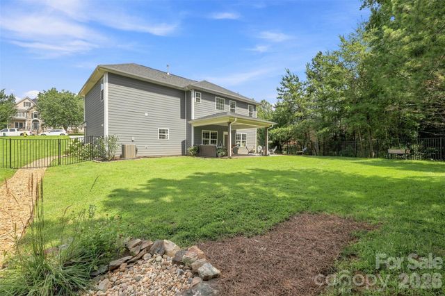 189 Hunters Hill Drive, Statesville, NC 28677