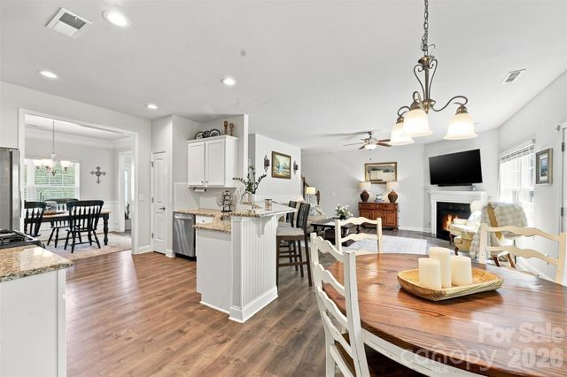 189 Hunters Hill Drive, Statesville, NC 28677