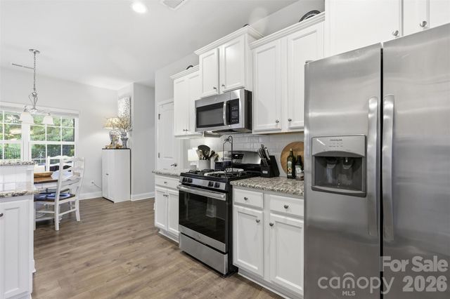 189 Hunters Hill Drive, Statesville, NC 28677