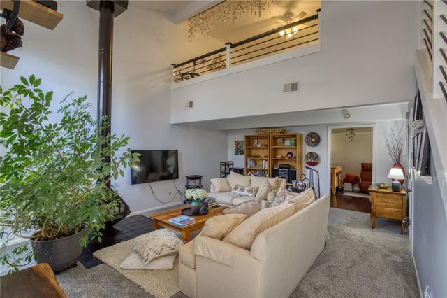 5122 Lamar Avenue, Mission, KS 66202