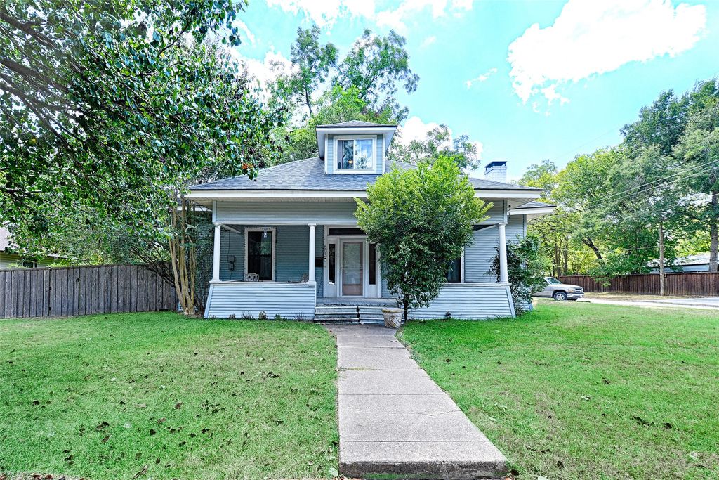 603 Johnson Street, Terrell, TX 75160