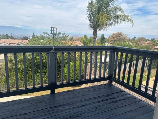 731 Raphael, Corona, CA 92882