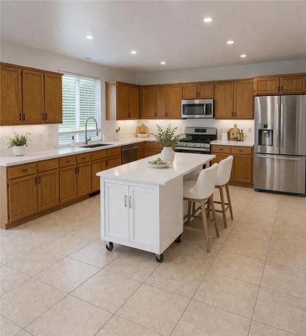 731 Raphael, Corona, CA 92882