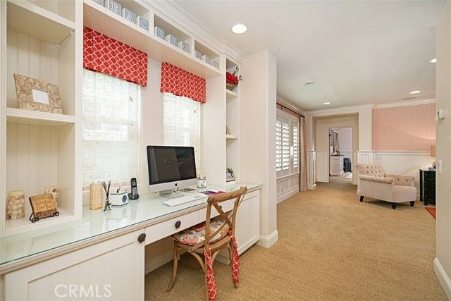 208 E Balboa Boulevard, Newport Beach, CA 92661