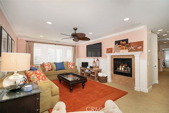 208 E Balboa Boulevard, Newport Beach, CA 92661