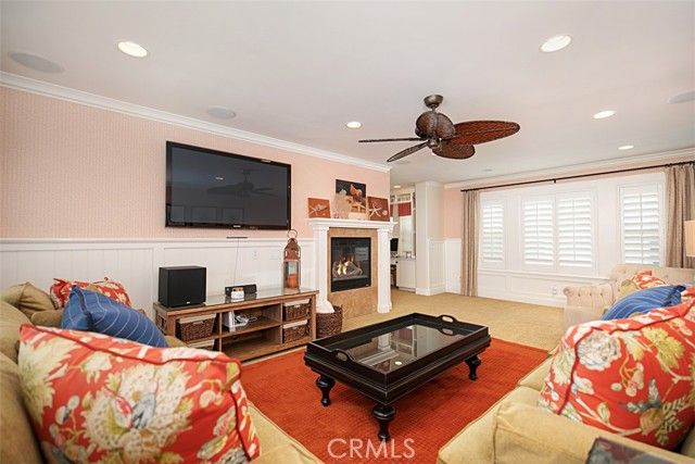 208 E Balboa Boulevard, Newport Beach, CA 92661