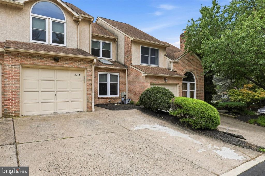 4 SUMMIT CT #, PLYMOUTH MEETING, PA 19462 — photo 2