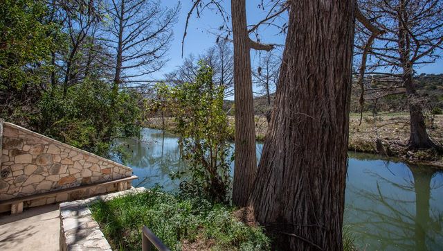 475 River Bend Rd, Hunt, TX 78024