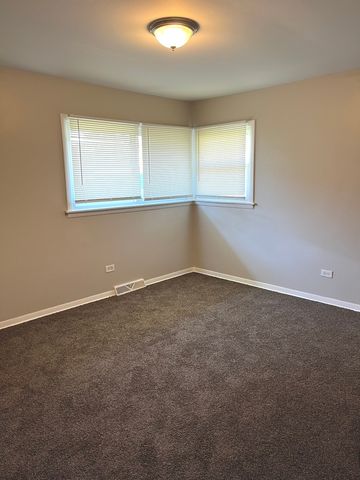 17120 University Avenue, South Holland, IL 60473