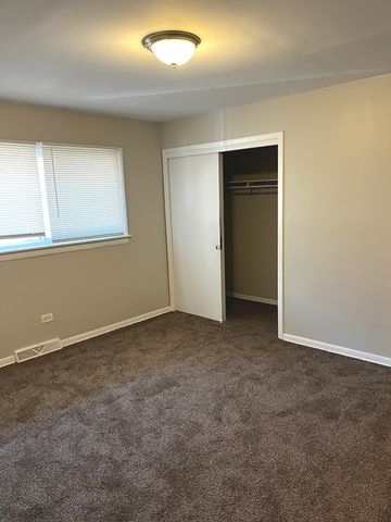 17120 University Avenue, South Holland, IL 60473