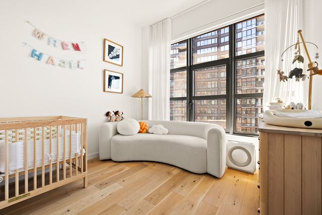 29 HURON Street 6CW, New York City, NY 11222