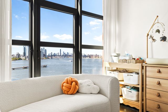 29 HURON Street 6CW, New York City, NY 11222
