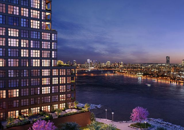 29 HURON Street 6CW, New York City, NY 11222