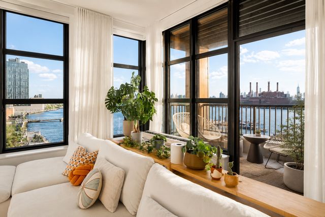 29 HURON Street 6CW, New York City, NY 11222
