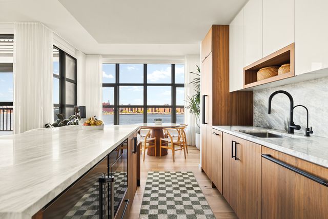 29 HURON Street 6CW, New York City, NY 11222