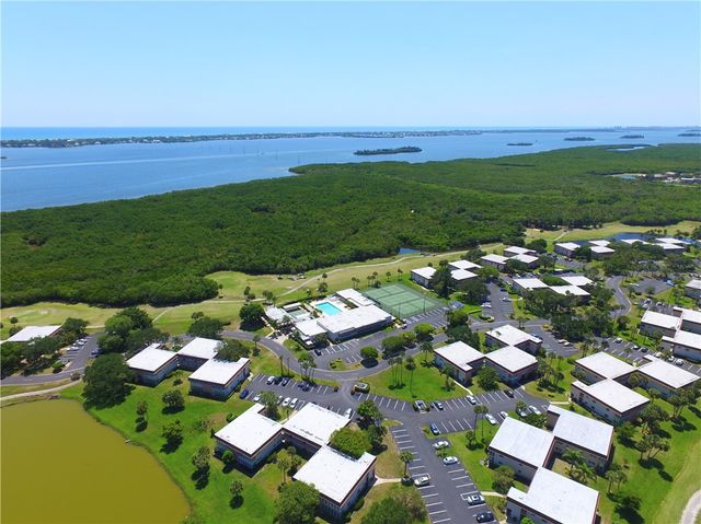 35 Vista Gardens Trail 204, Vero Beach, FL 32962