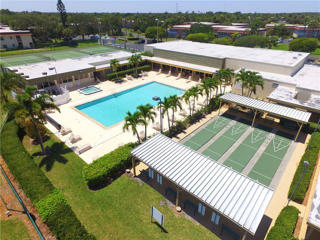 35 Vista Gardens Trail 204, Vero Beach, FL 32962