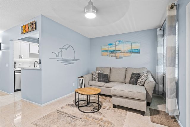 35 Vista Gardens Trail 204, Vero Beach, FL 32962