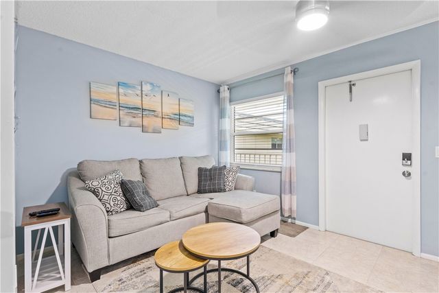 35 Vista Gardens Trail 204, Vero Beach, FL 32962