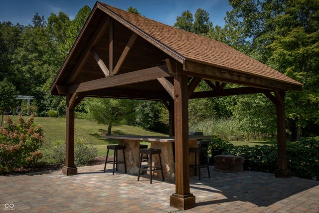 12980 W Mount Healthy Road, Columbus, IN 47201