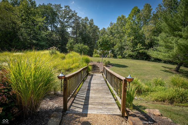 12980 W Mount Healthy Road, Columbus, IN 47201