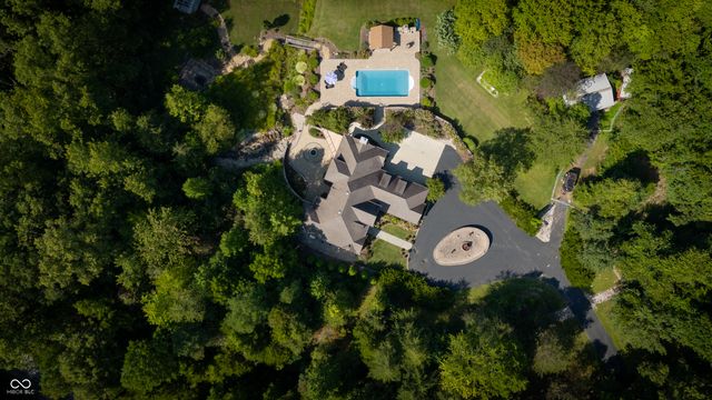 12980 W Mount Healthy Road, Columbus, IN 47201