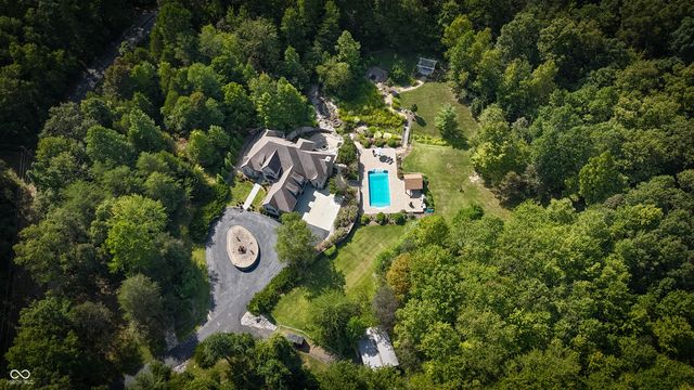 12980 W Mount Healthy Road, Columbus, IN 47201