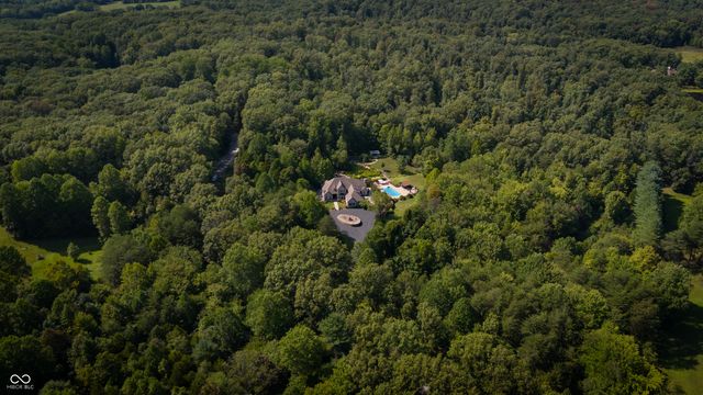 12980 W Mount Healthy Road, Columbus, IN 47201