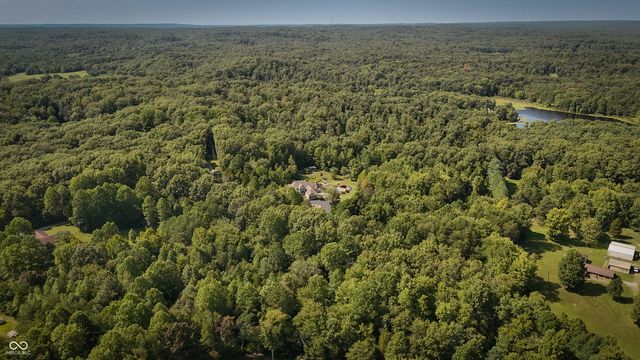 12980 W Mount Healthy Road, Columbus, IN 47201