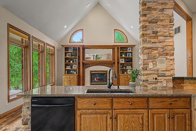 12980 W Mount Healthy Road, Columbus, IN 47201