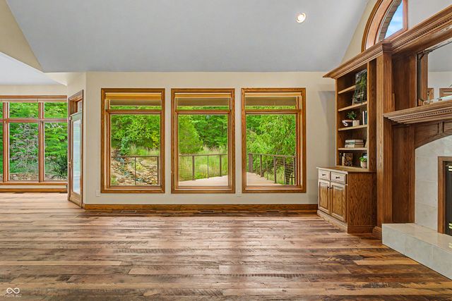 12980 W Mount Healthy Road, Columbus, IN 47201