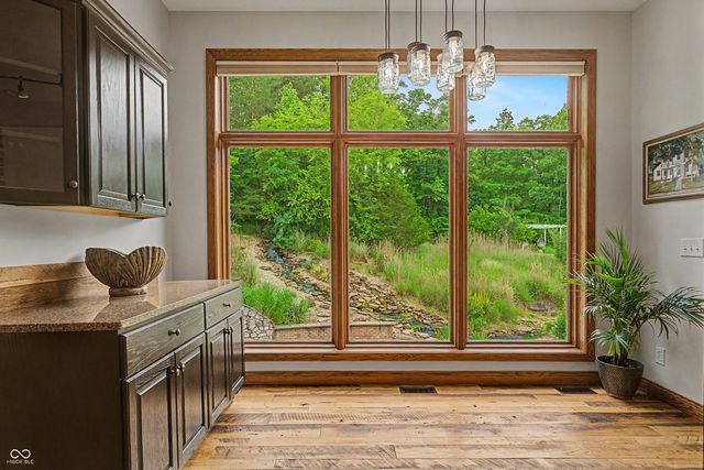 12980 W Mount Healthy Road, Columbus, IN 47201