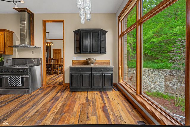 12980 W Mount Healthy Road, Columbus, IN 47201
