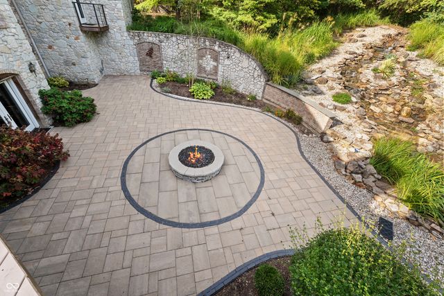 12980 W Mount Healthy Road, Columbus, IN 47201