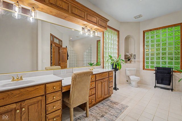 12980 W Mount Healthy Road, Columbus, IN 47201