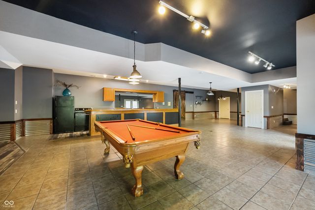12980 W Mount Healthy Road, Columbus, IN 47201
