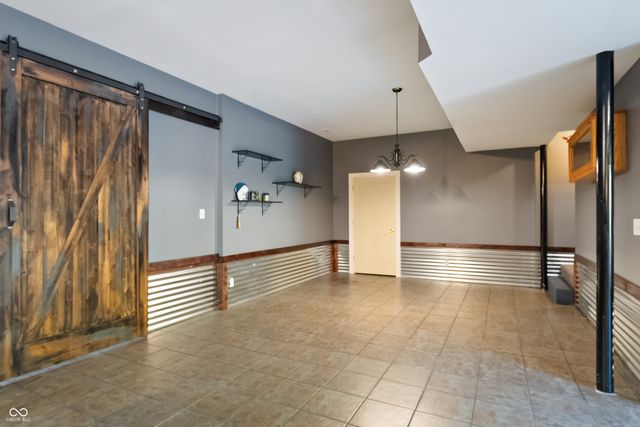 12980 W Mount Healthy Road, Columbus, IN 47201