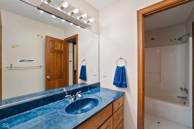 12980 W Mount Healthy Road, Columbus, IN 47201