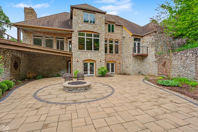 12980 W Mount Healthy Road, Columbus, IN 47201