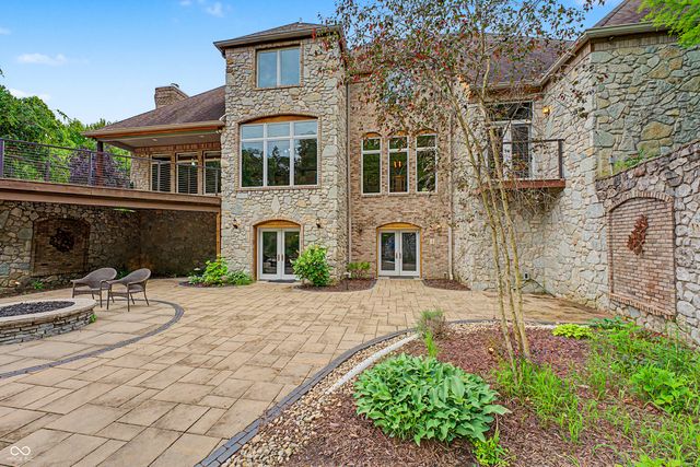 12980 W Mount Healthy Road, Columbus, IN 47201